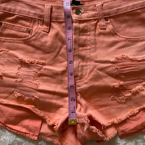 Forever 21 shorts, Daisy duke stlye - Picture 6 of 9
